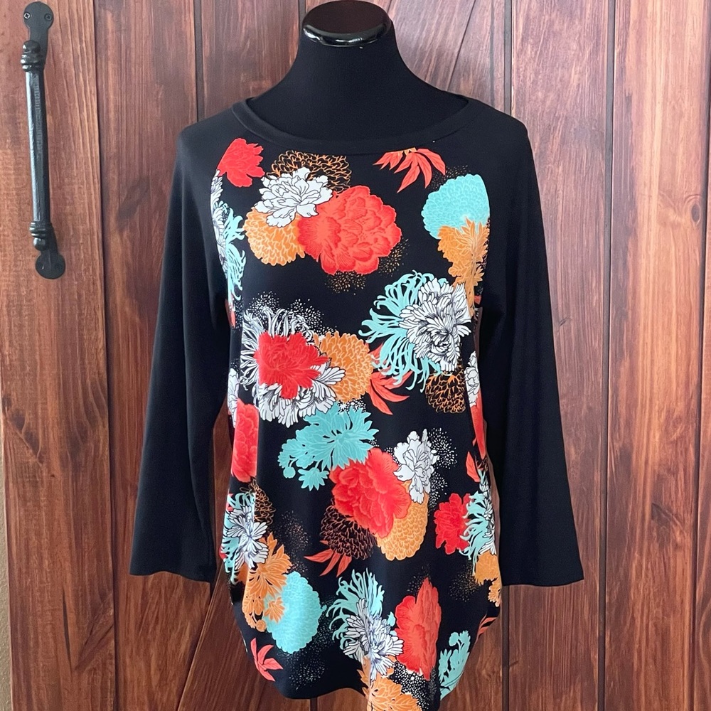 NWT Baseball Tee Floral Pattern